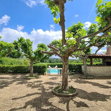 Angeprovence Hotel *