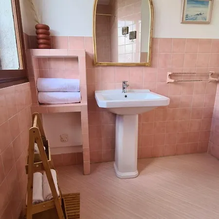 Angeprovence Hotel *
