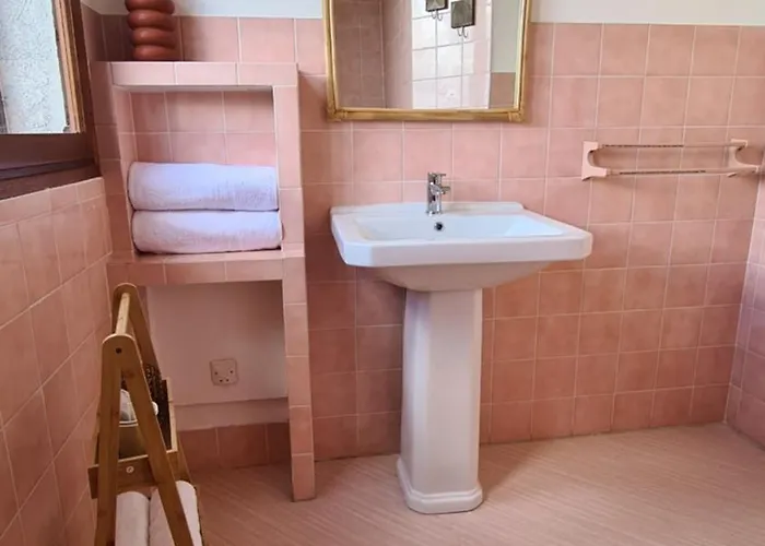 Angeprovence Hotel *